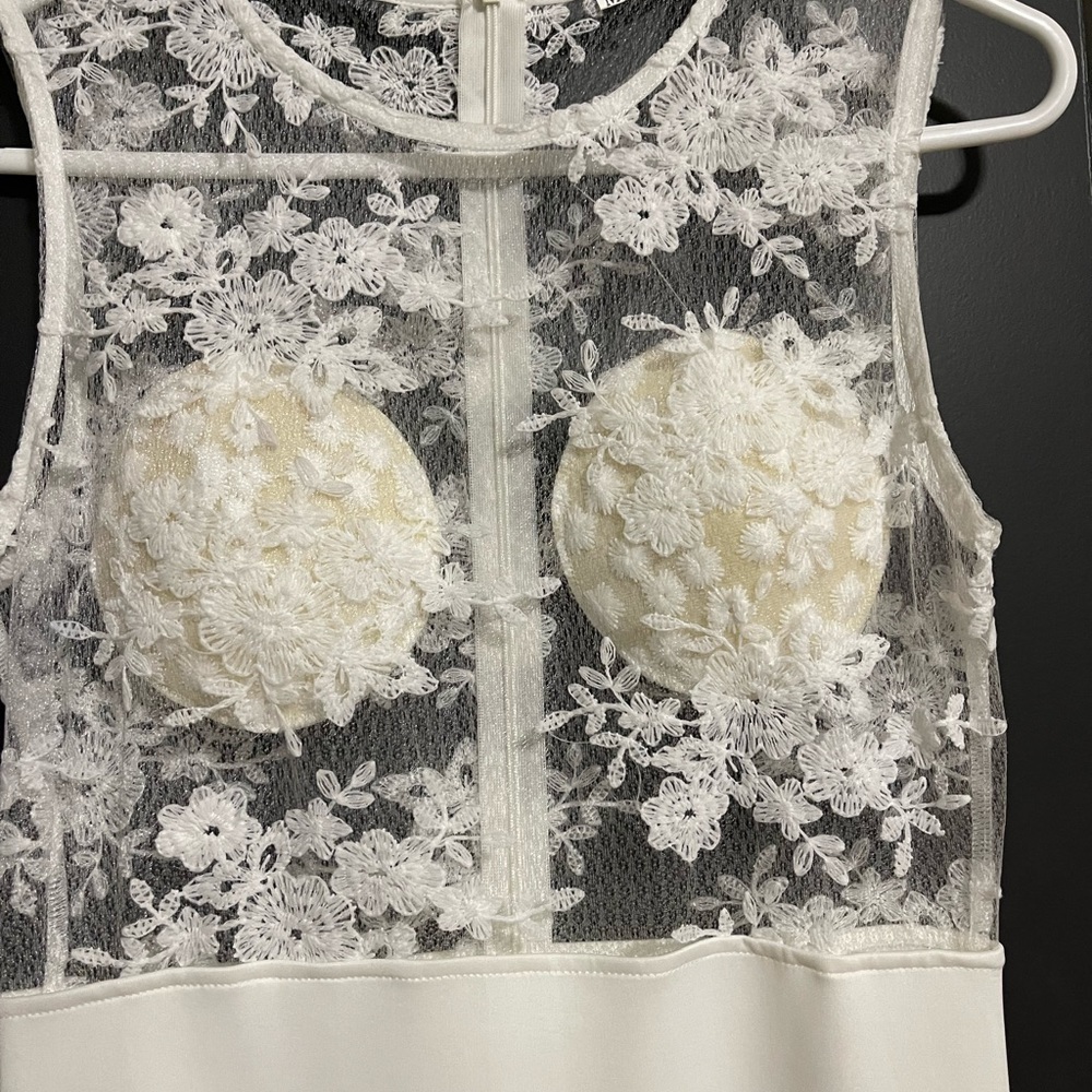 NWOT…Sheer Laced topped Wedding/formal dress - Picture 4 of 7